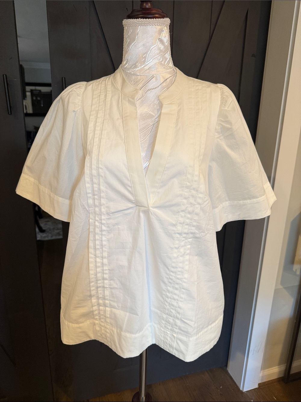 Maeve by Anthropologie Classic White Women's Pintuck V-Neck Top